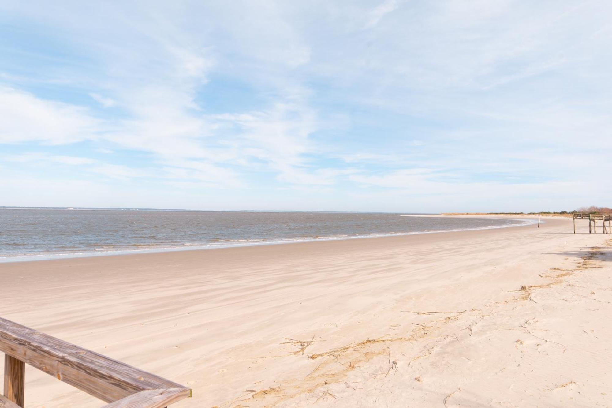 Beach-Pool-Private Balcony Διαμέρισμα Tybee Island Εξωτερικό φωτογραφία