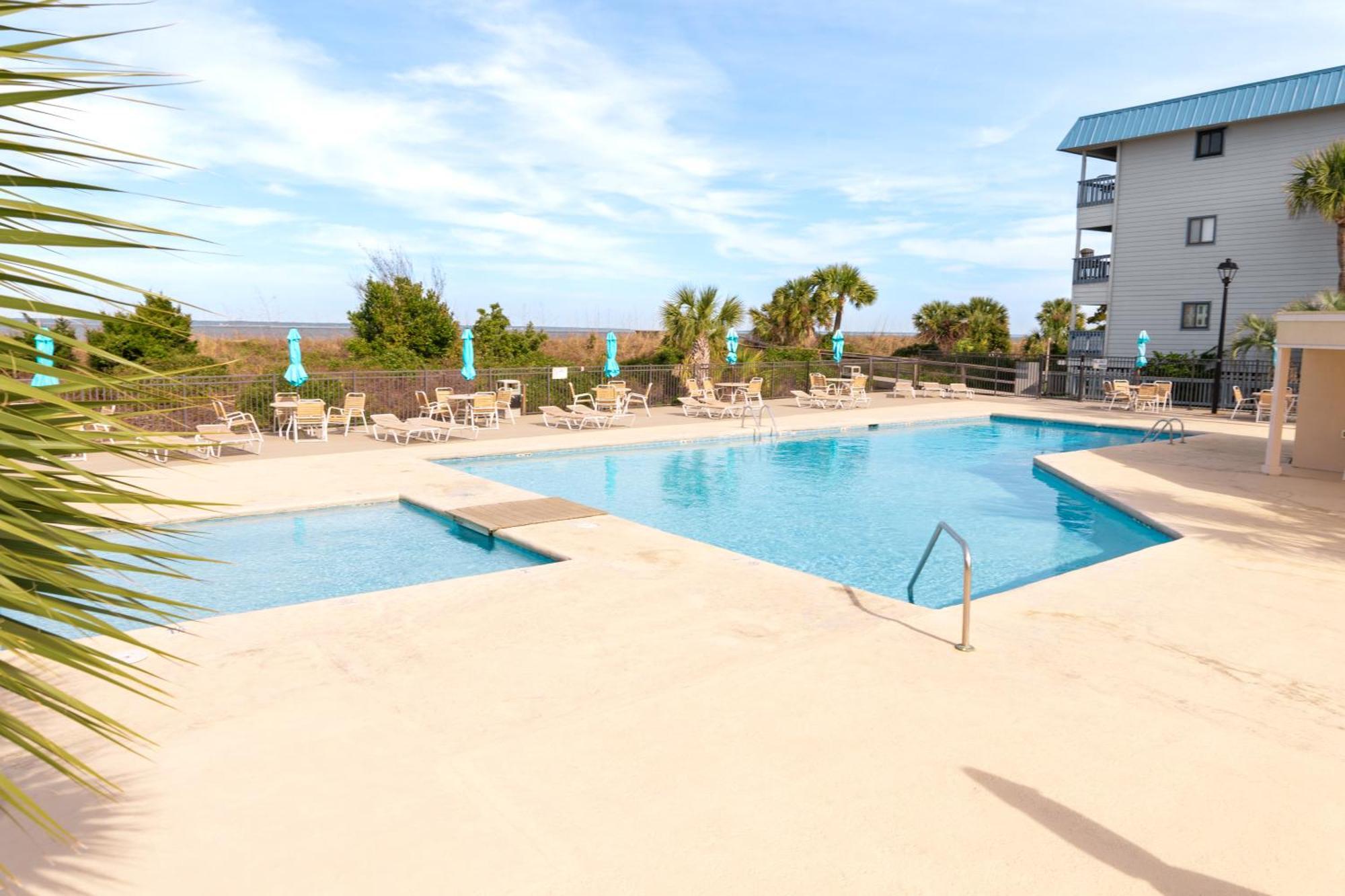 Beach-Pool-Private Balcony Διαμέρισμα Tybee Island Εξωτερικό φωτογραφία