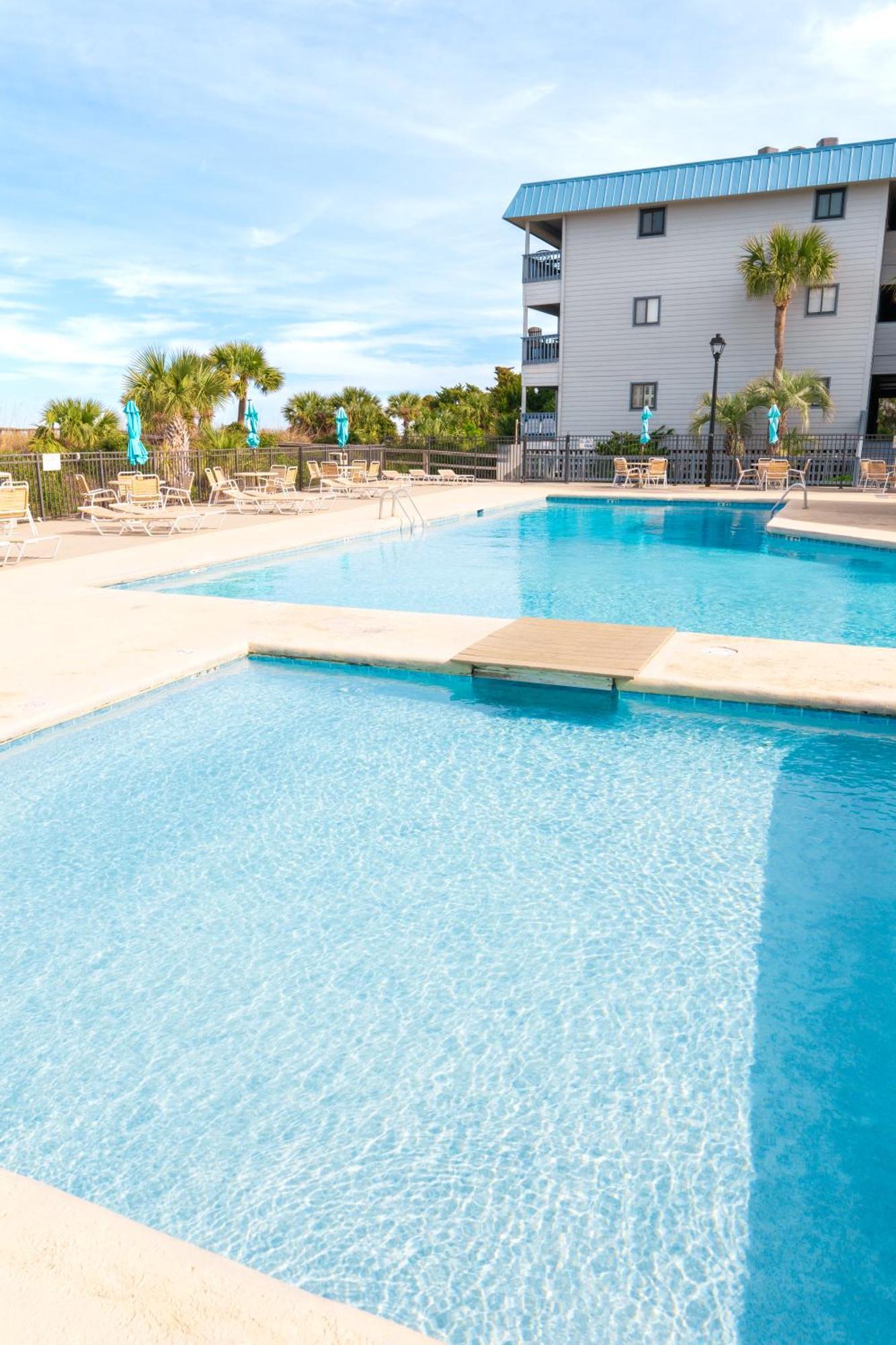 Beach-Pool-Private Balcony Διαμέρισμα Tybee Island Εξωτερικό φωτογραφία